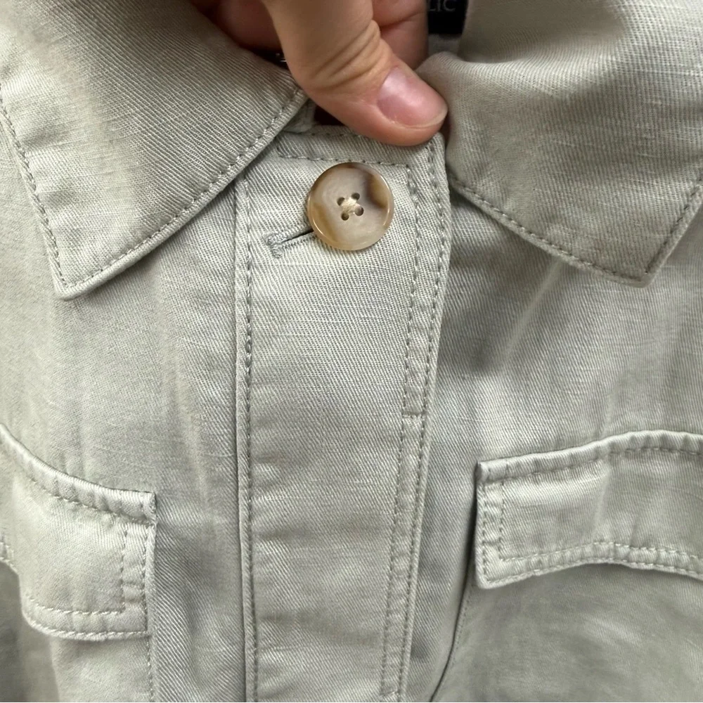 Banana Republic Size Medium Light Bomber Style Jacket - Picture 10 of 13